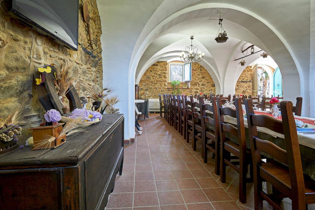 Agriturismo Conte Ruggero Villa Centuripe Екстериор снимка