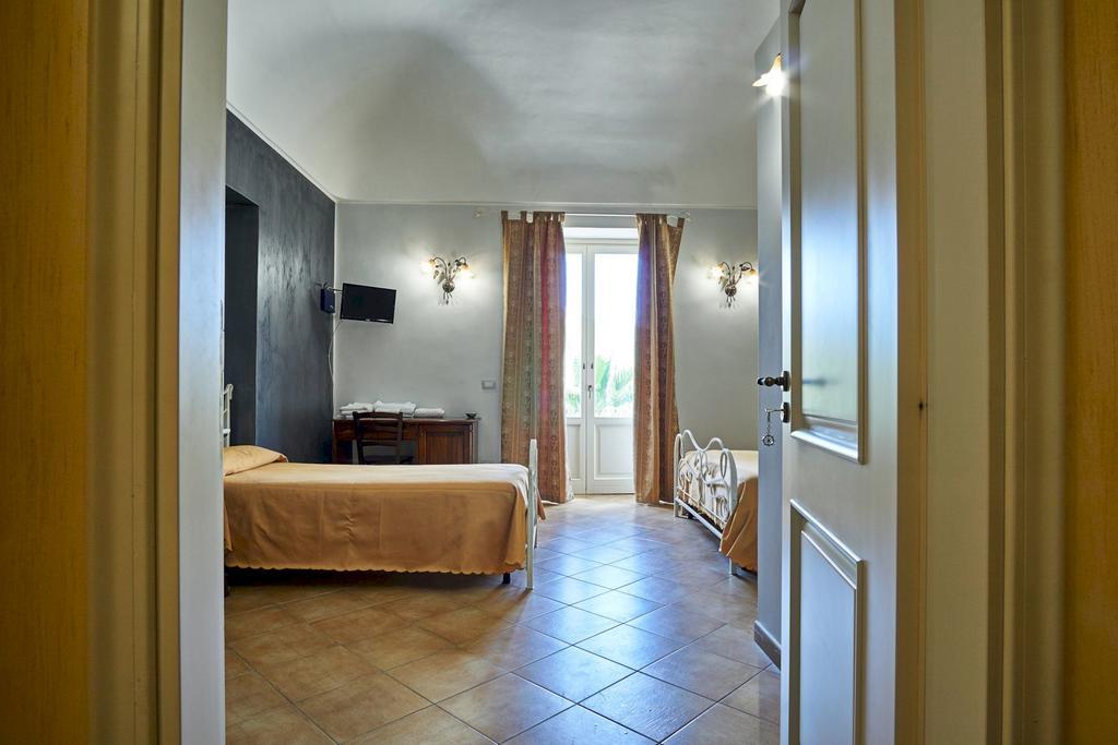 Agriturismo Conte Ruggero Villa Centuripe Екстериор снимка