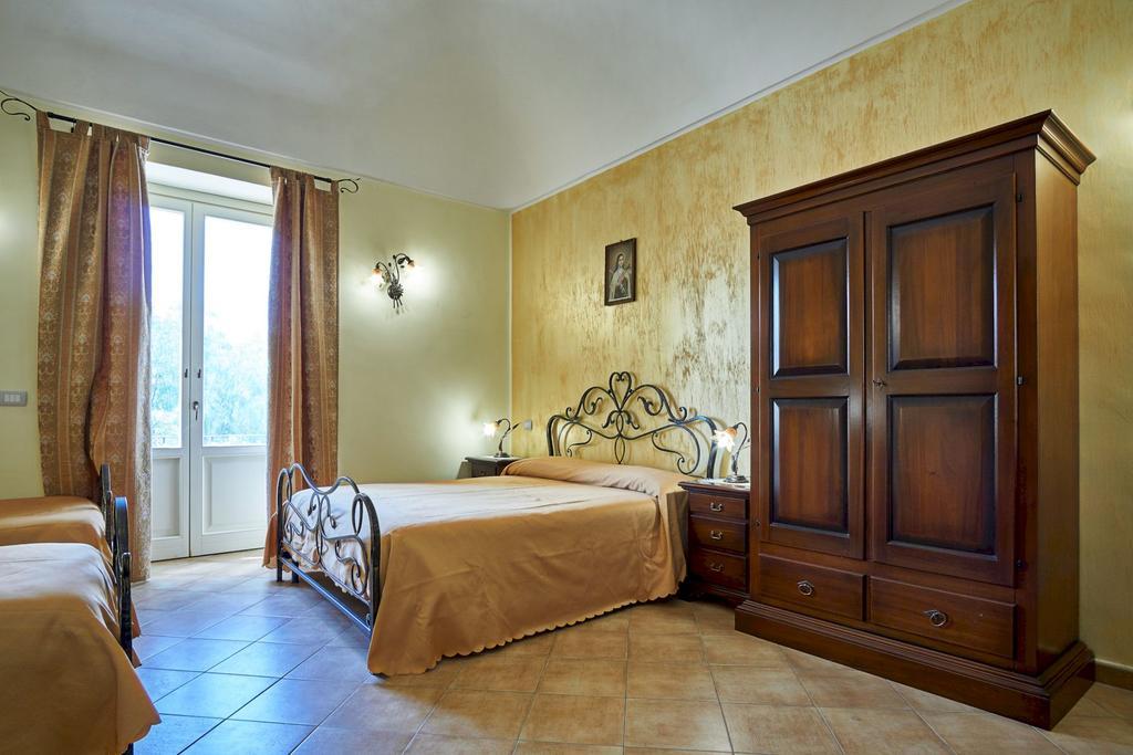 Agriturismo Conte Ruggero Villa Centuripe Екстериор снимка